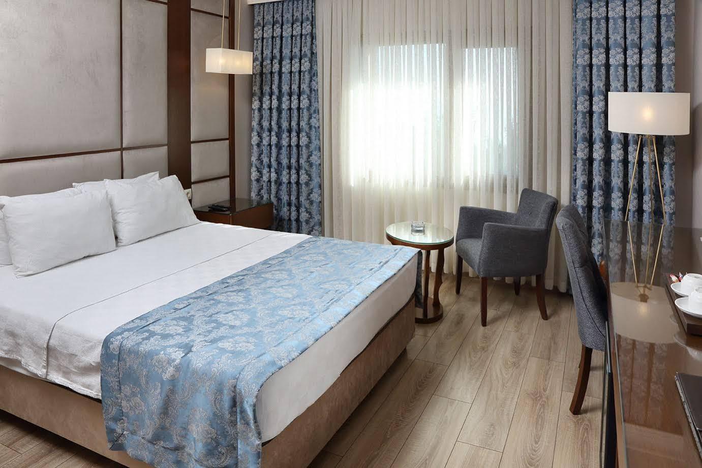 Golden Lake Hotel Adana Exterior photo