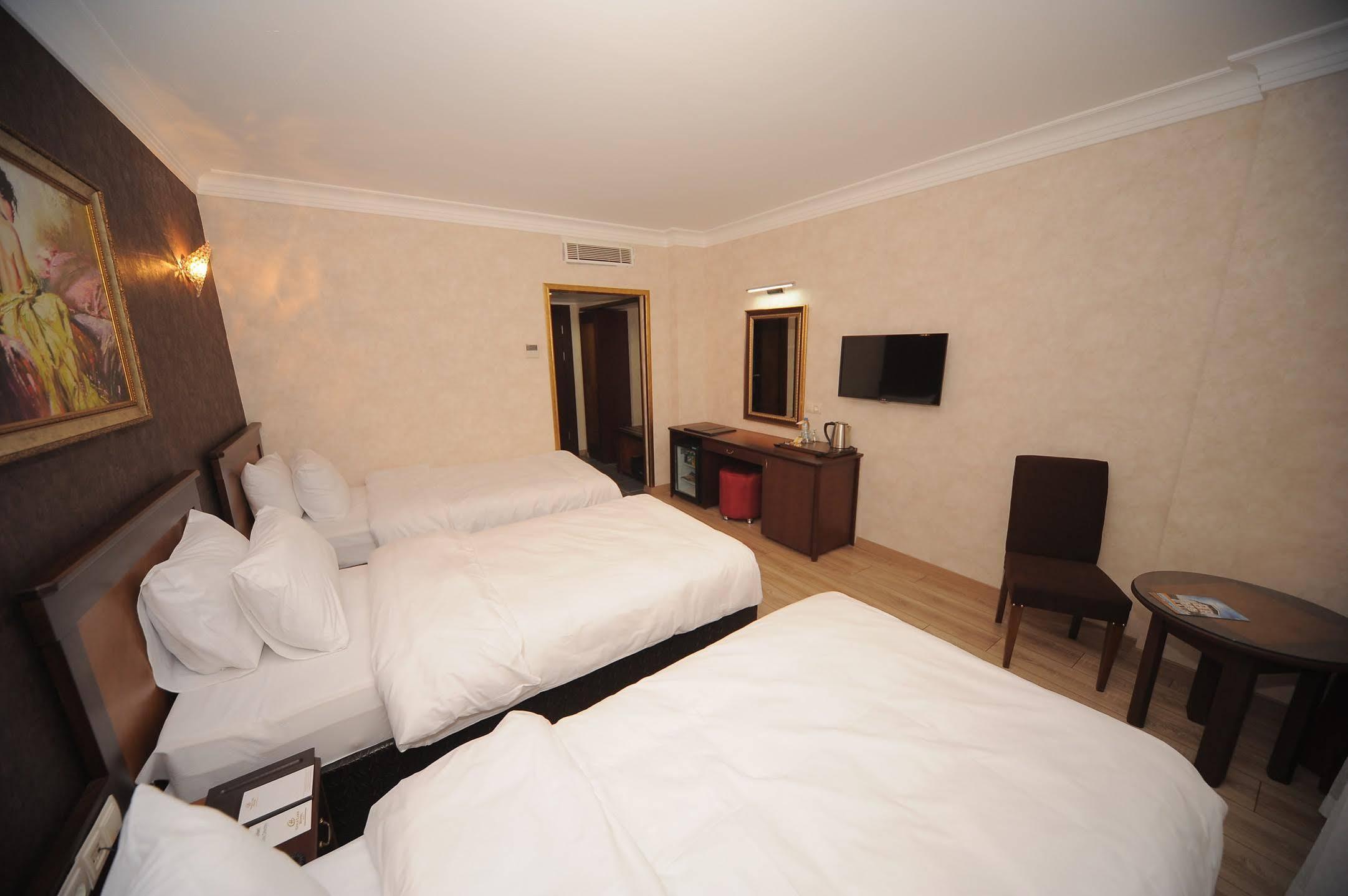 Golden Lake Hotel Adana Exterior photo